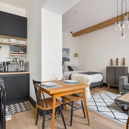Mazzini, Centre Historique Et Climatise, 1er Apartment